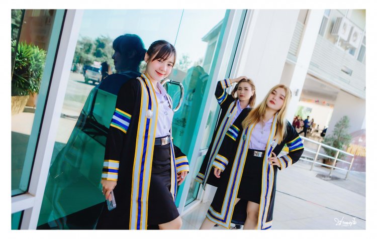 มหาวิทยาลัยราชภัฏกำแพงเพชรแม่สอดช่างถ่ายรูปรับปริญญา | ช่างภาพ ปากาญอสตูดิโอ ภาพที่ 8