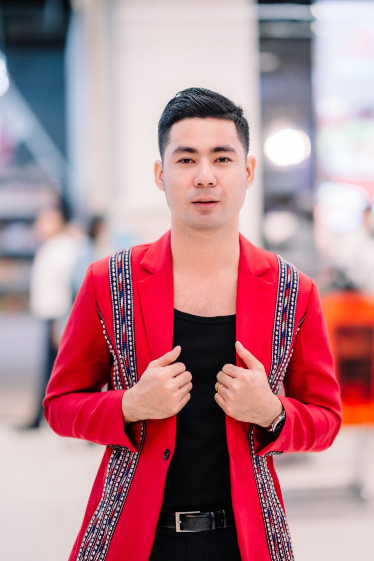 นักร้องกะเหรี่ยง Kleepo Fashion Show 2023 โรบินสันแม่สอด | ช่างภาพกะเหรี่ยง ปากาญอสตูดิโอ ภาพที่ 5